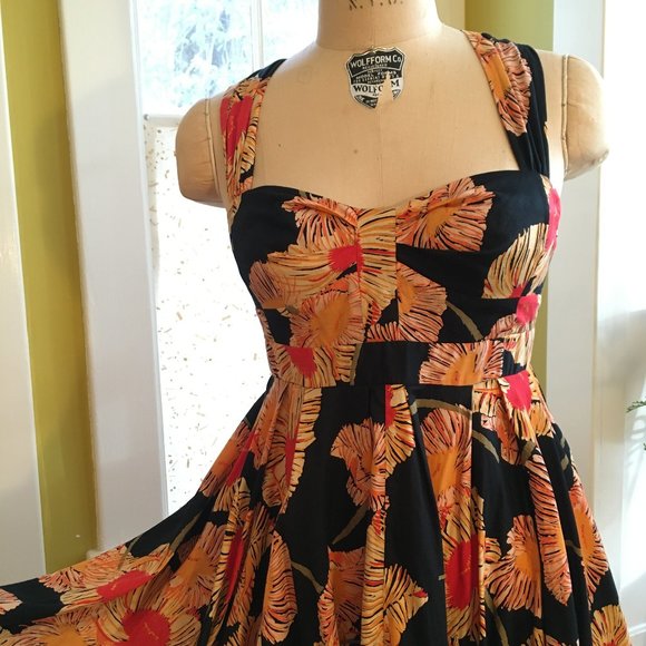 French Connection Flirty Patterned Summer Dress - Picture 2 of 6
